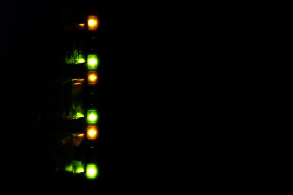 ネットワークケーブルの写真